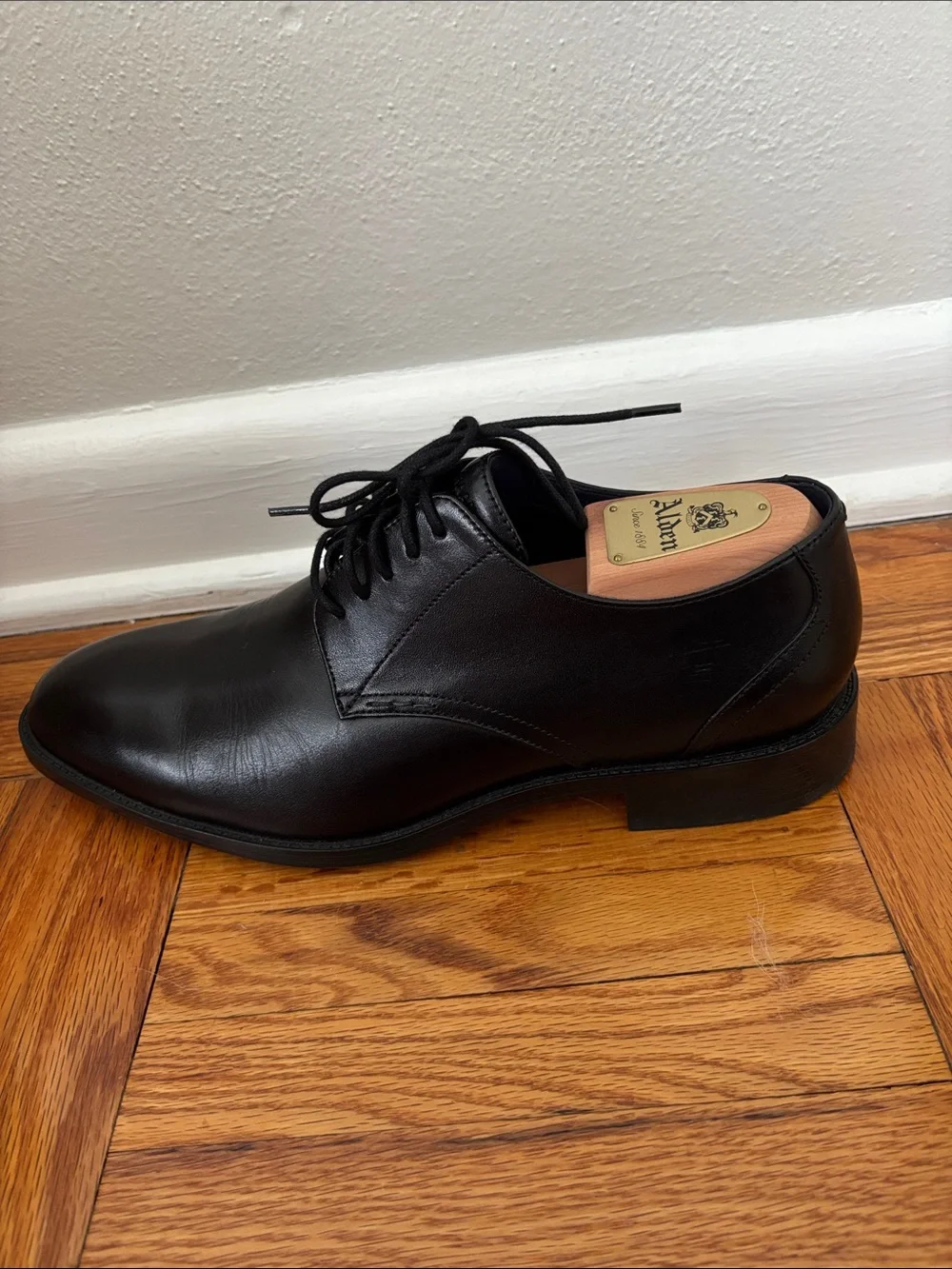 Cole Haan Oxford Shoes - size 10M
